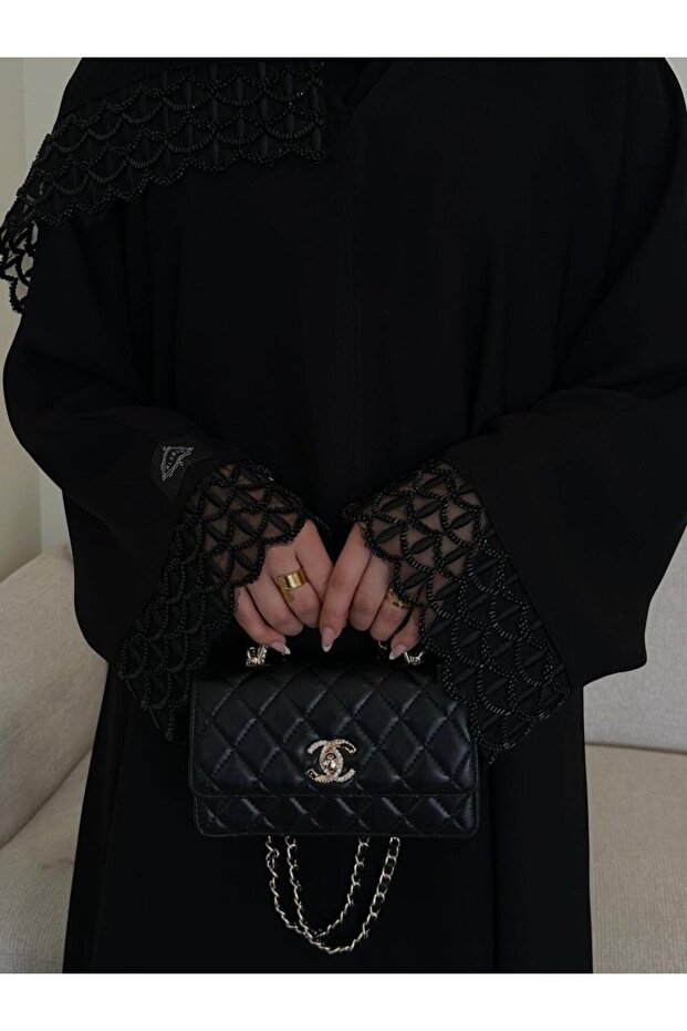 DEAL ABAYA عباية لورين من متجر ديل (DEAL) – قماش كريب بقصة نصف كلوش - الصورة 4