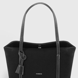 Housebags حقيبة كتف من القماش الأسود بغطاء 270